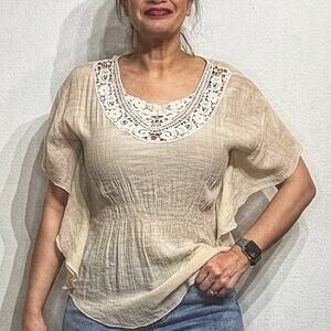 Adiva Cream Poncho Blouse Sz M